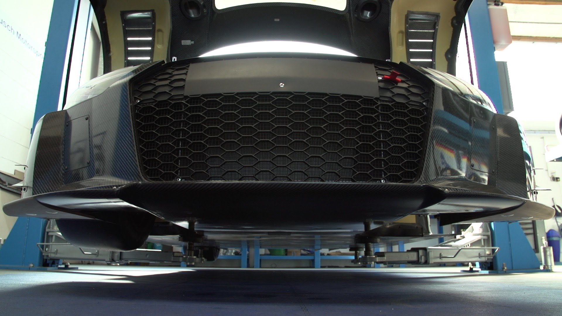 Video: Twin Busch Motorsport zeigt Detailaufnahmen seines Audi R8 LMS