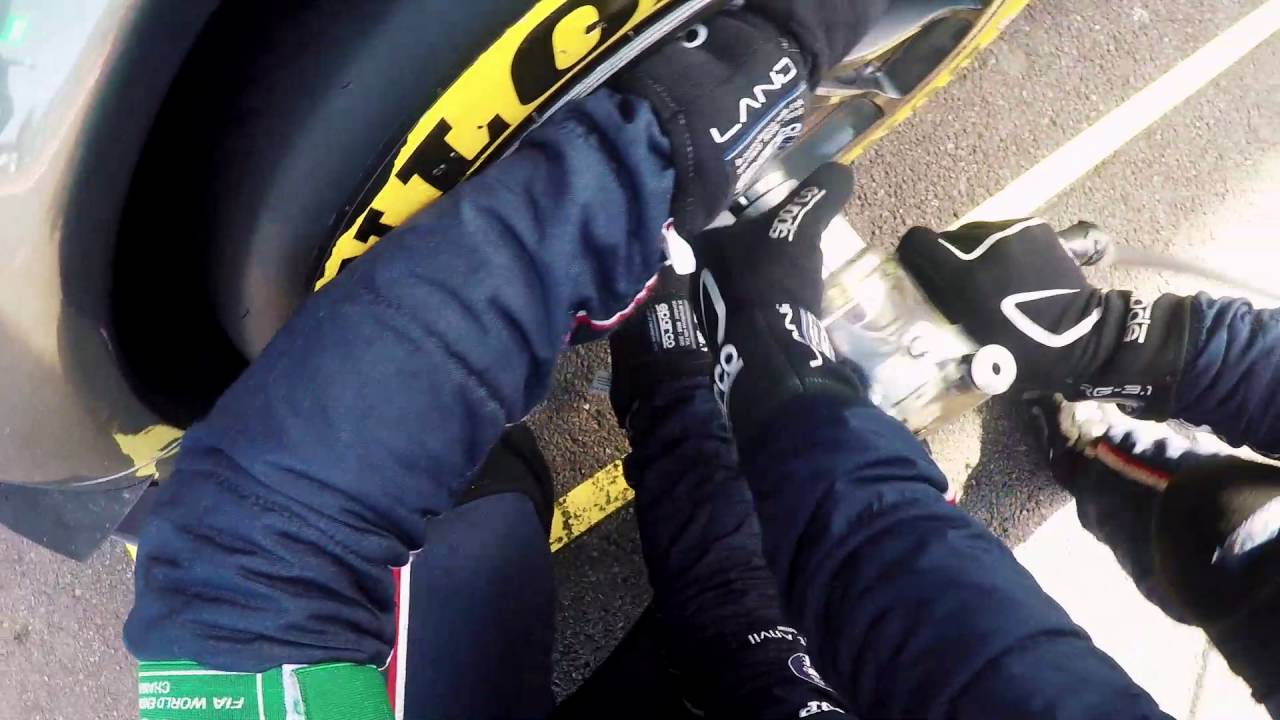 Video: Boxenstopp aus der Sicht eines Mechanikers