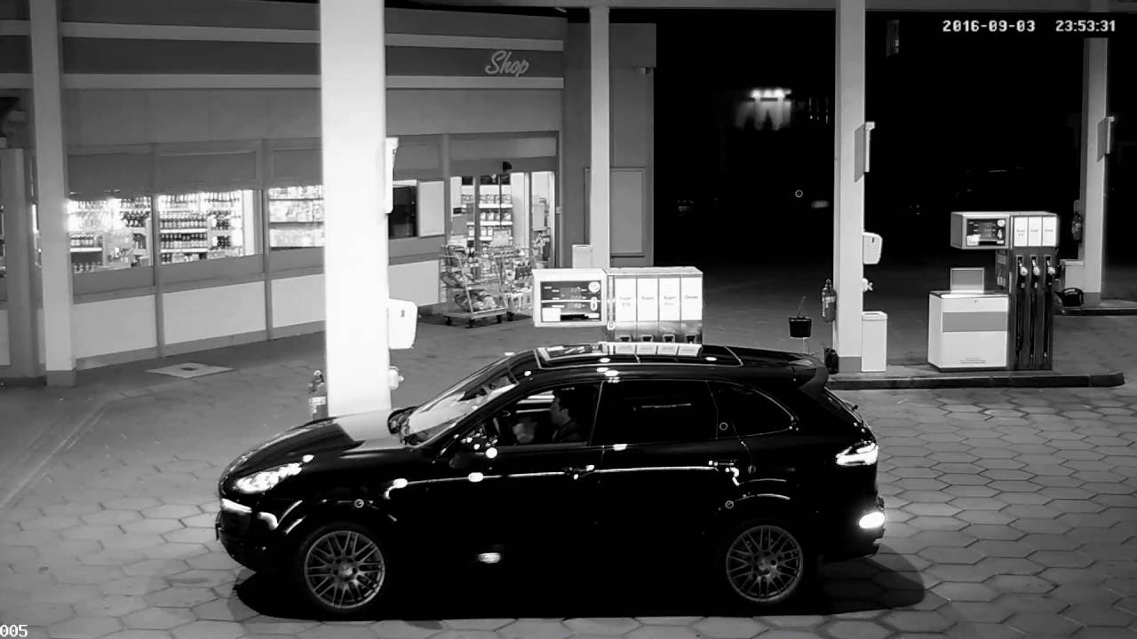 Video: „Video: „Patrick, we warned you“ – Boxenstopp an der Tankstelle