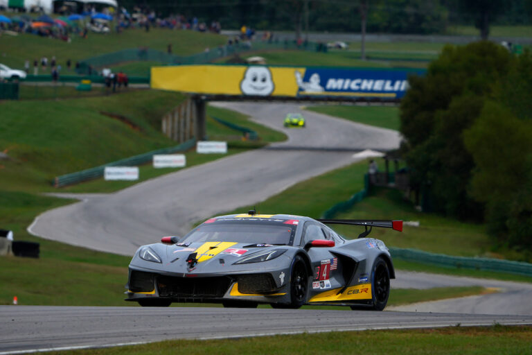 Virginia: Corvette Racing erzielt Doppelsieg, Aston Martin gewinnt GTD-Sprint-Titel